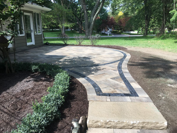BricBrick Paver Patio and Walkway with Contrasting Paver Borderk Paver Driveway Brick Paver Patio and Walkway with Contrasting Paver Border