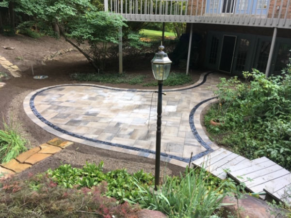 Paver Patio with Garden Wall  and Seating Paver Patio with Garden Wall  and Seating
