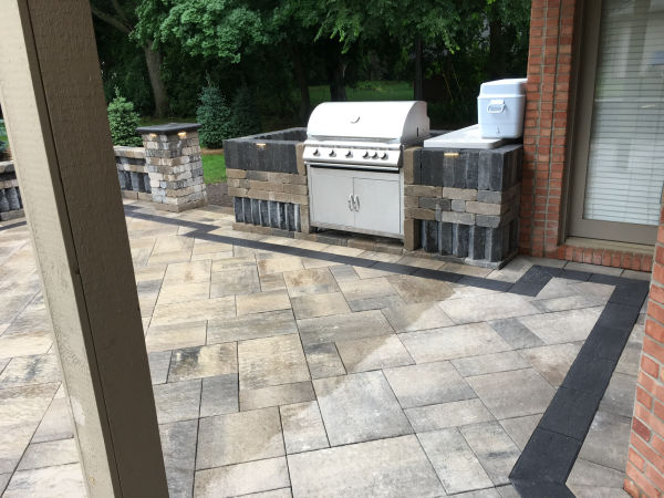 Brick Pavers and Grill Surround Installation Brick Pavers and Grill Surround Installation