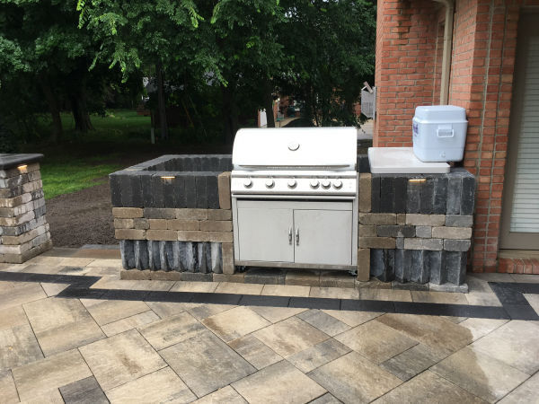 brick paver grill surround Oakland Twp MI