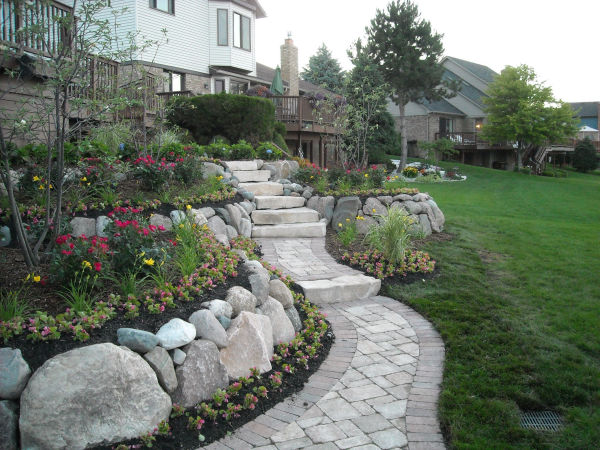 Stone Retaining Wall Installation  Stone Retaining Wall Installation