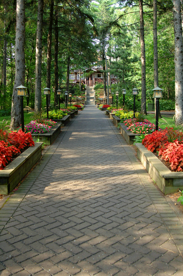 Brick walkway pavers in Farmington Hills Michigan