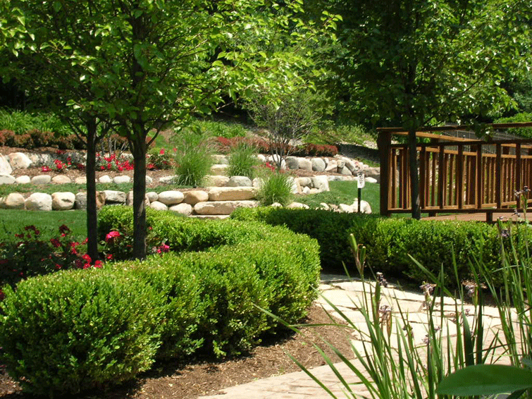 steep grade retaining wall