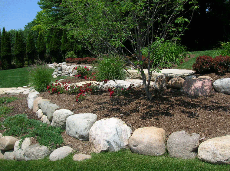 stone retaining wall